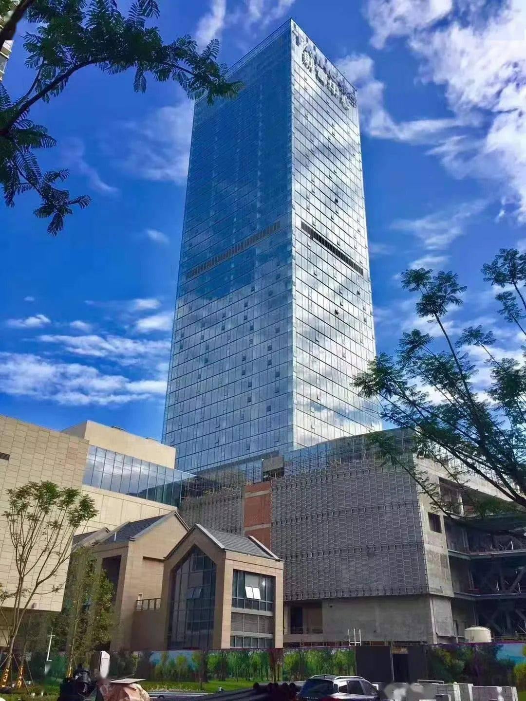 Street view of a completed office tower at Chengdu Wenhua Plaza