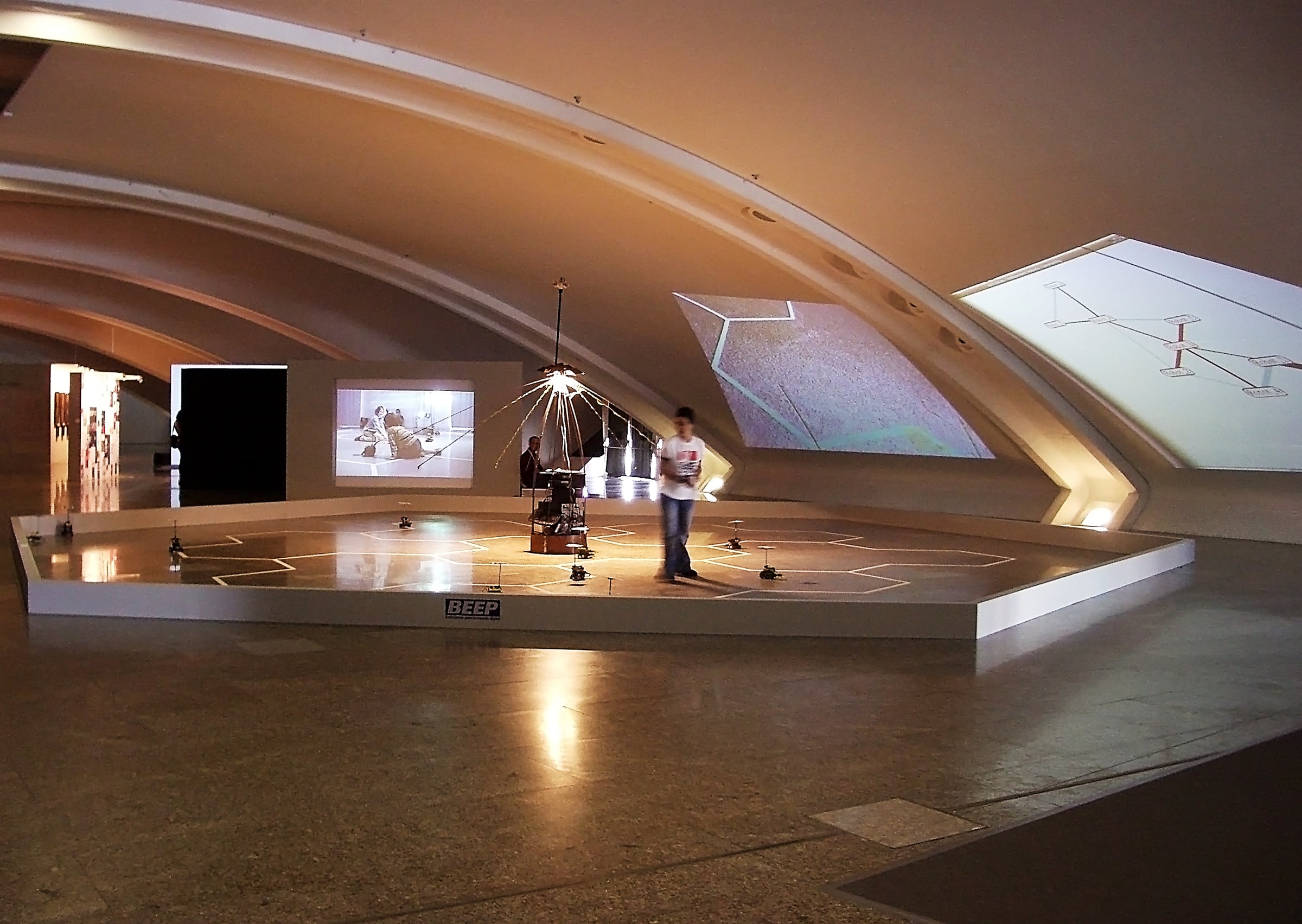 Installed exhibition space for Observatori 2006 in Valencia